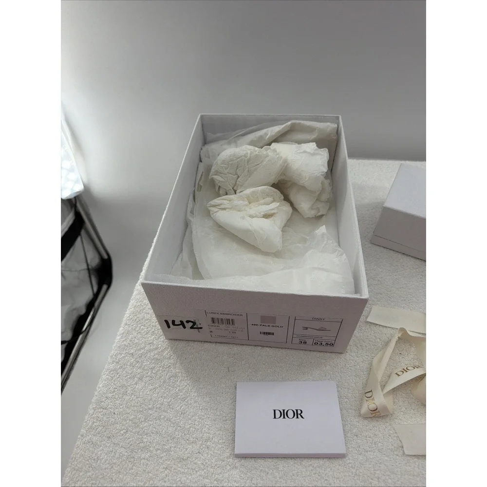 2-Dior Empty White Gift Boxes Logo 12